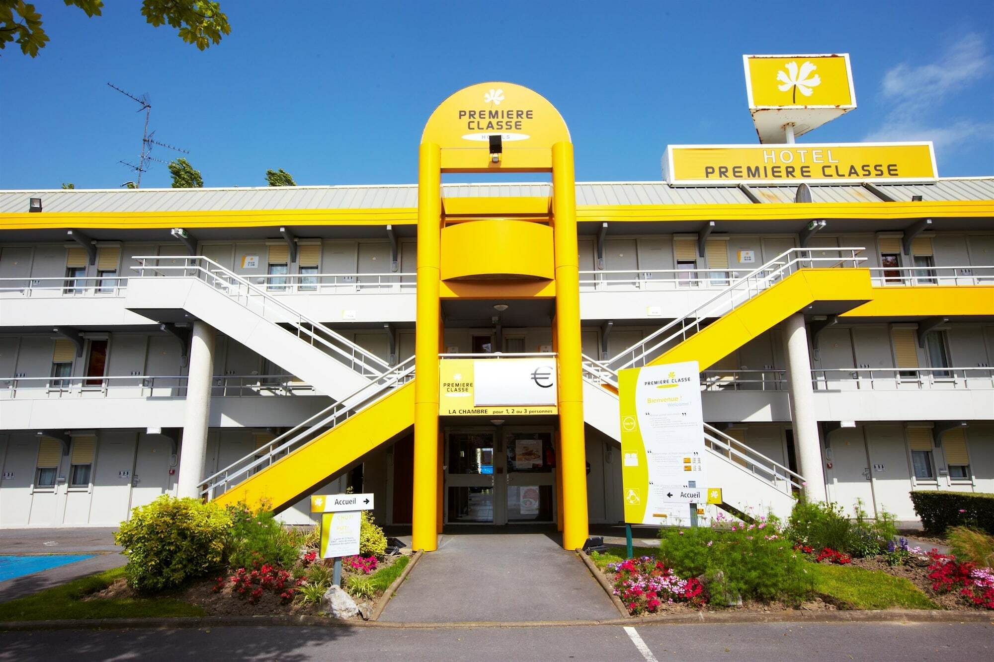 Premiere Classe Valenciennes Ouest Petite Foret Kültér fotó